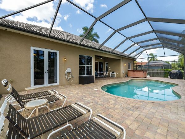 Cape Coral Home 983152