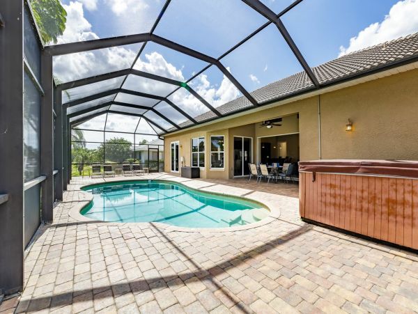 Cape Coral Home 983152
