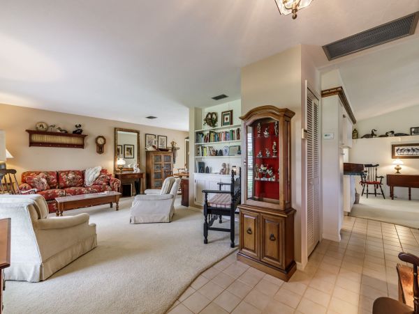 Cape Coral Home 983157