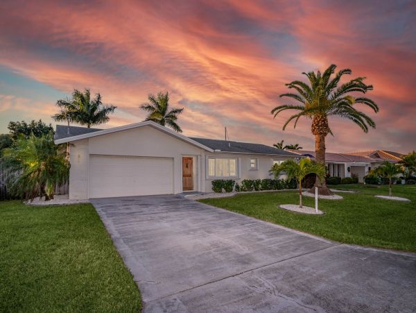 Cape Coral Home 983161