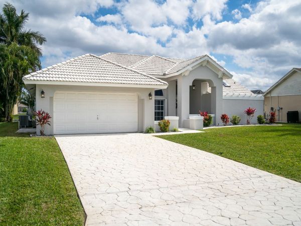 Cape Coral Home 983163