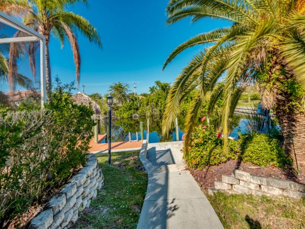 Cape Coral Home 983164
