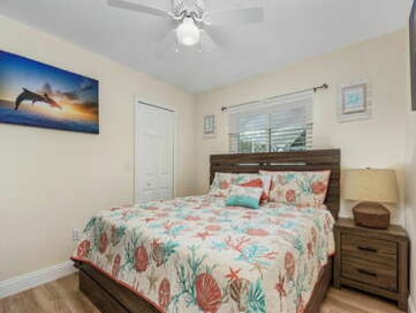 Cape Coral Lovely 3 Bedroom Home With Boat Dock