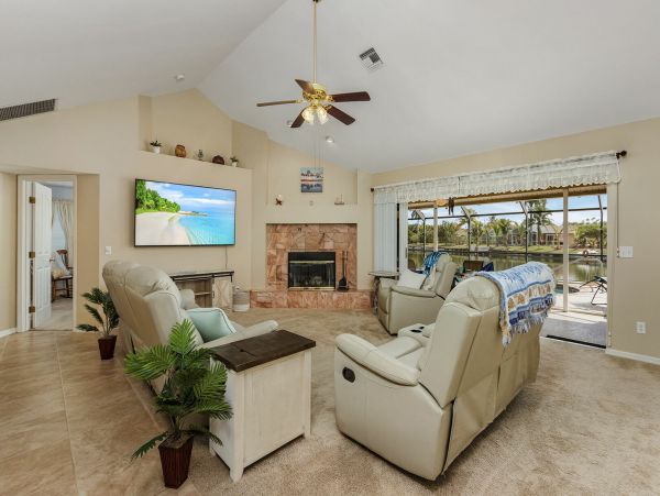 Cape Coral Home 983169