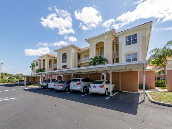 Cape Coral Condo 983172