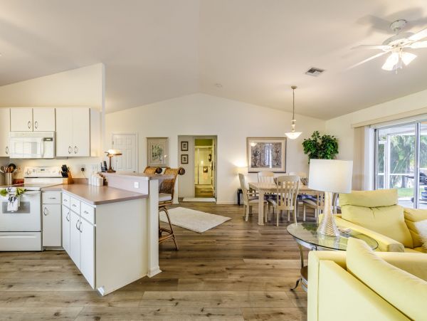 Cape Coral Home 983174