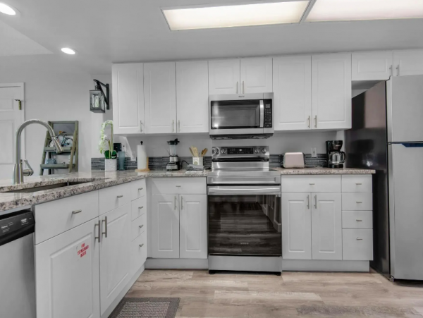Two Bedroom Condo in Beachfront Complex