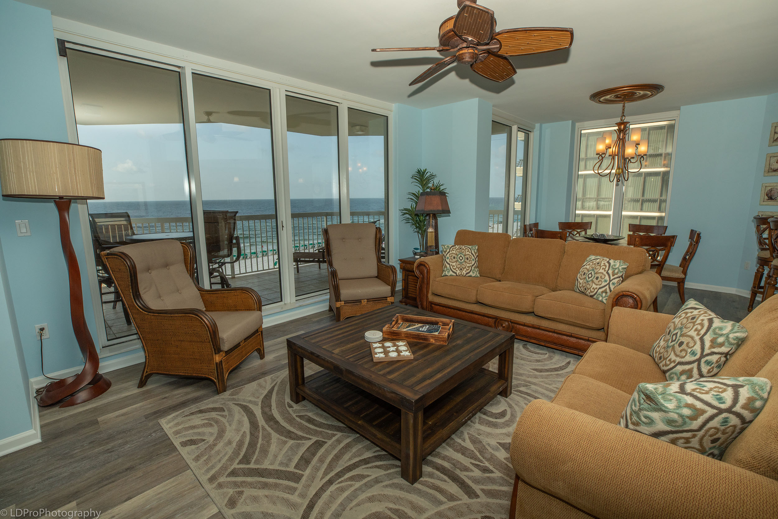 Destin Vacation Beach Condo With Four Bedrooms Sleeps 8