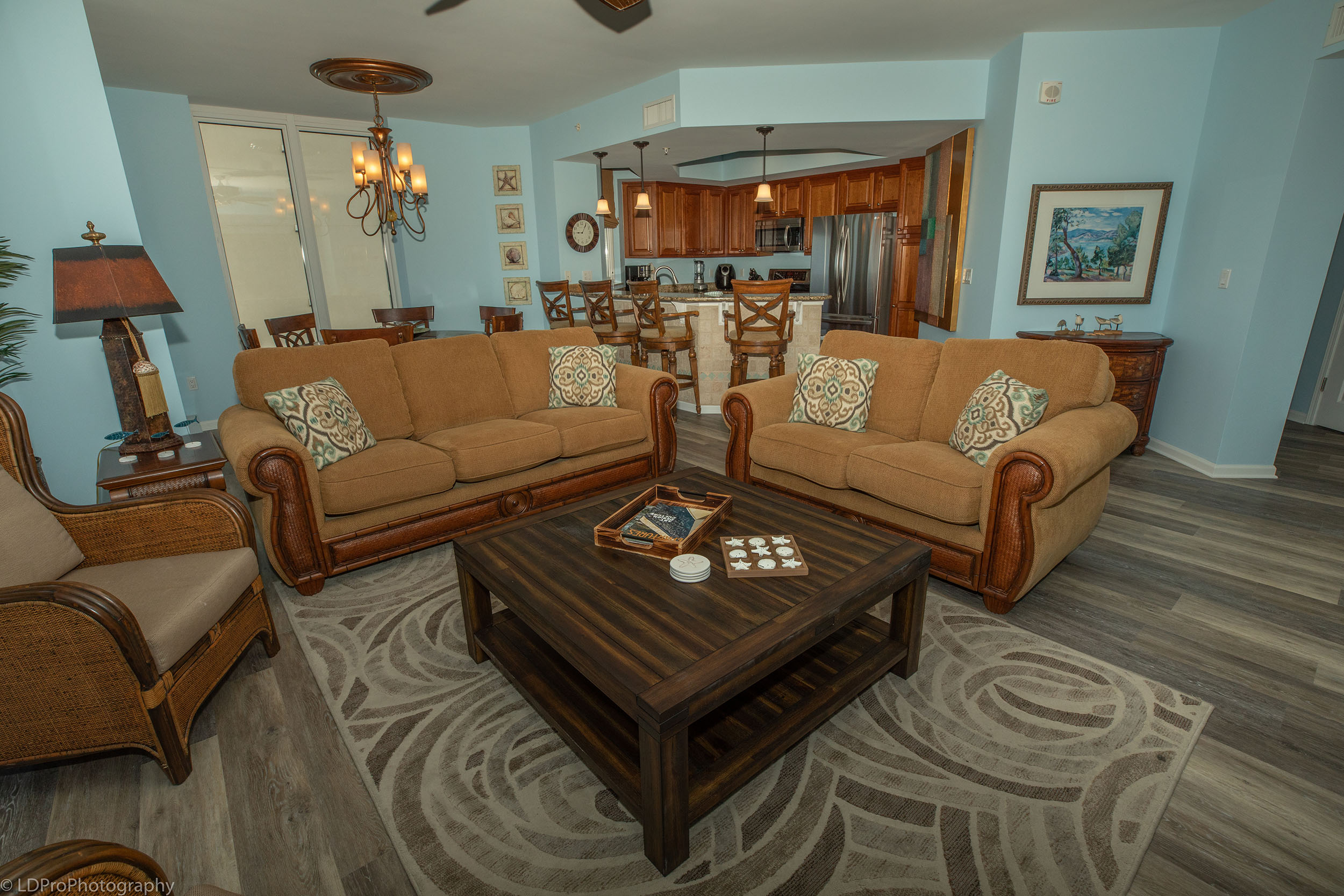 Destin Vacation Beach Condo With Four Bedrooms Sleeps 8