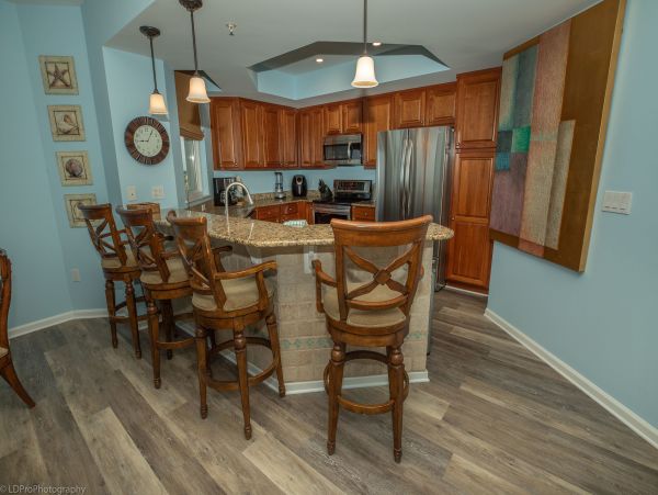 Destin Vacation Beach Condo With Four Bedrooms Sleeps 8