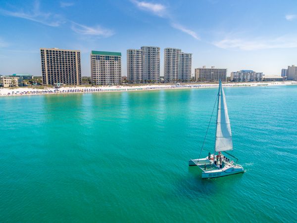 Destin Vacation Beach Condo With Four Bedrooms Sleeps 8