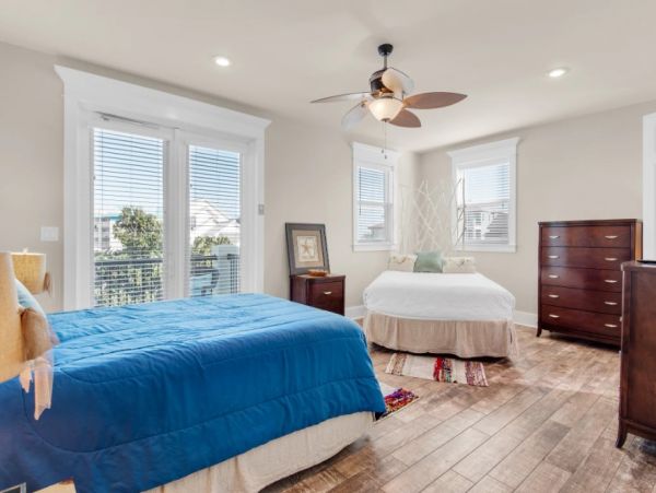 Miramar Beach Vacation Condo  175 Yards to Beach