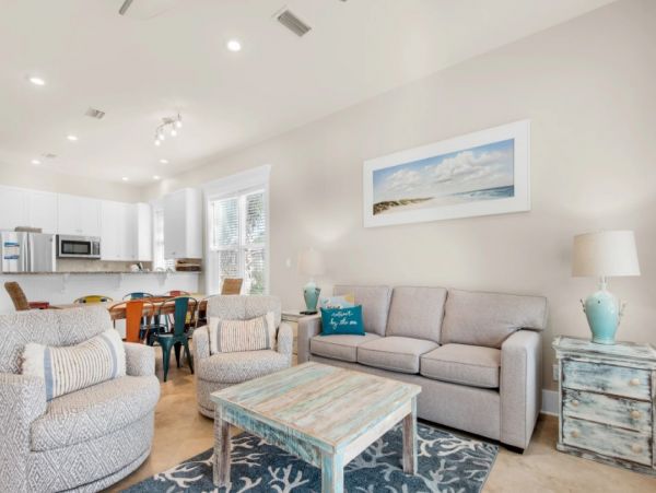 Miramar Beach Vacation Condo  175 Yards to Beach