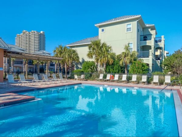 Miramar Beach Vacation Condo  175 Yards to Beach