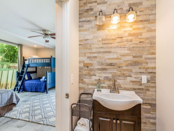 Amazing Beach Front Getaway in Princeville