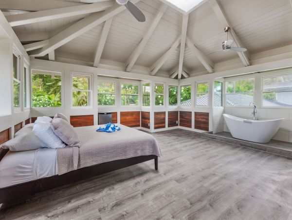 Amazing Beach Front Getaway in Princeville