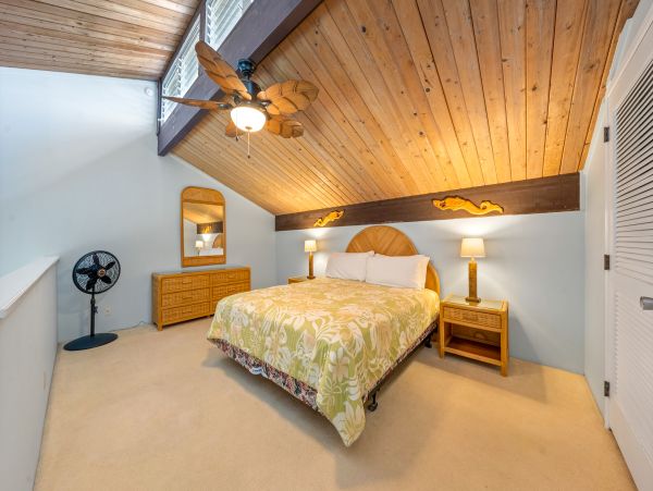 Princeville Top Floor Ocean View Retreat