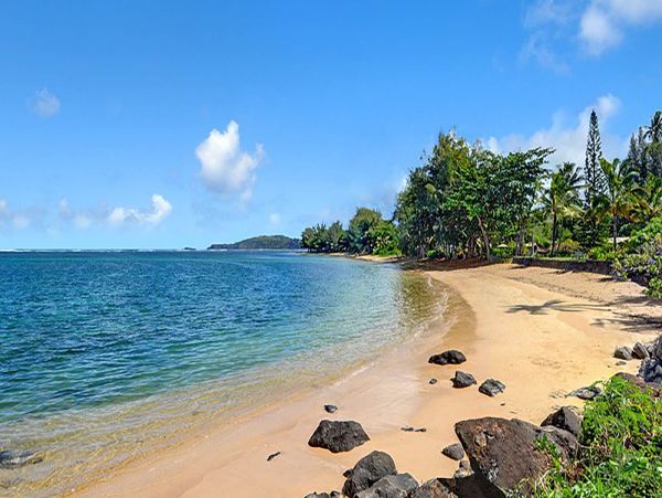 Gorgeous 3 Bedroom Vacation Rental in Princeville
