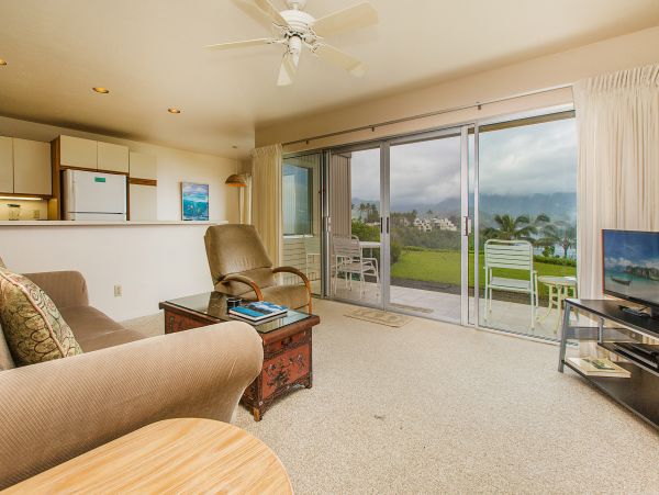 Oceanview Escape in the Heart if Princeville's North Shore