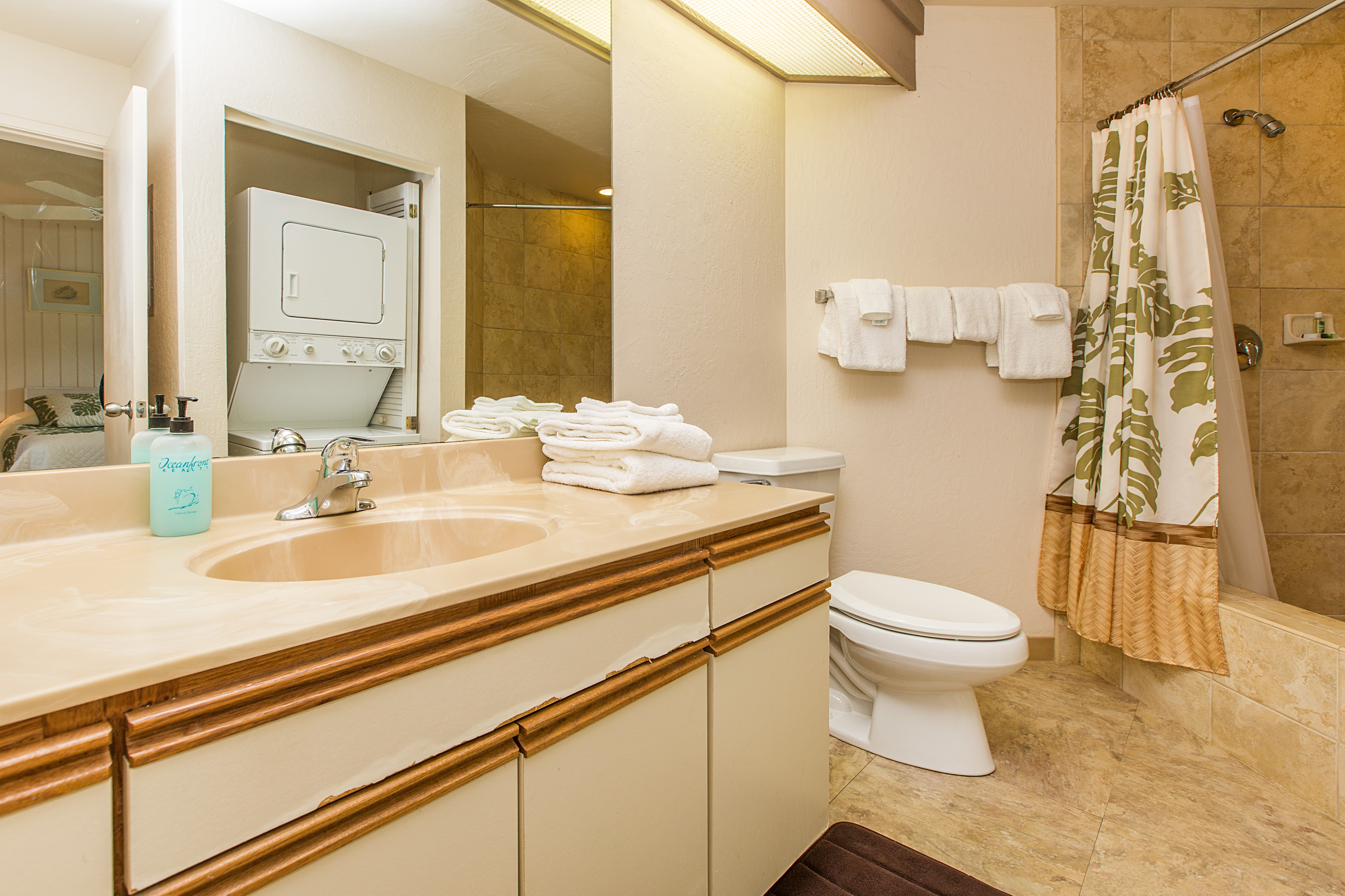 Oceanview Escape in the Heart if Princeville's North Shore