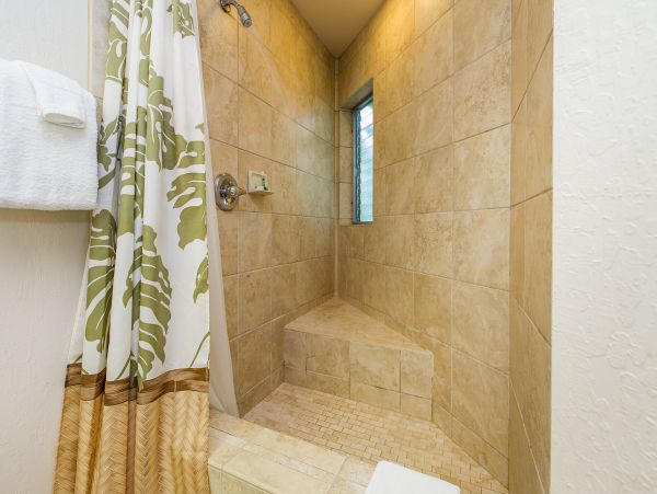 Oceanview Escape in the Heart if Princeville's North Shore