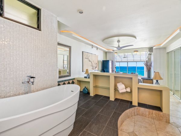 Stunning Oceanfront Condo Two Bedroom in Princeville, Kauai