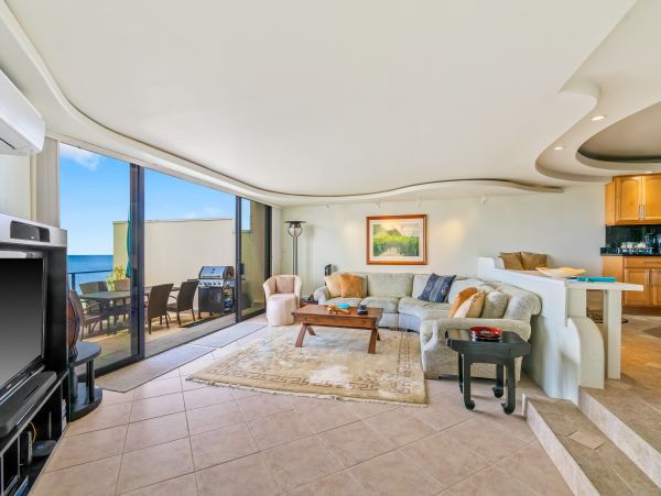 Stunning Oceanfront Condo Two Bedroom in Princeville, Kauai