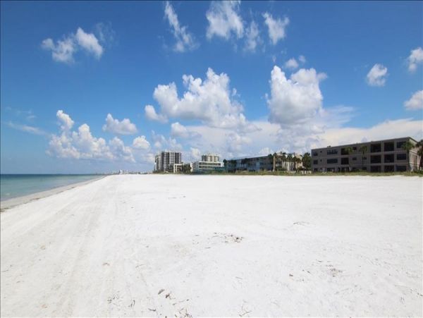 Indian Shores Ai Condo 983419