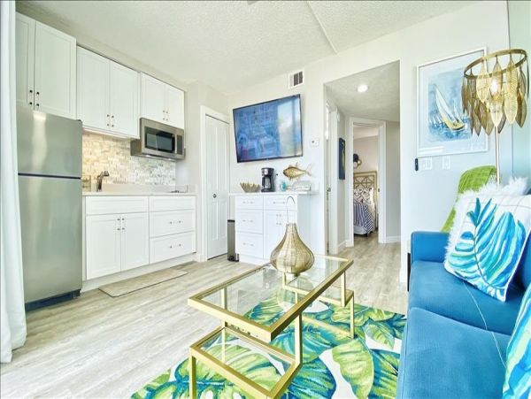 Gulf Front Belleair Vacation Condo One Bedroom