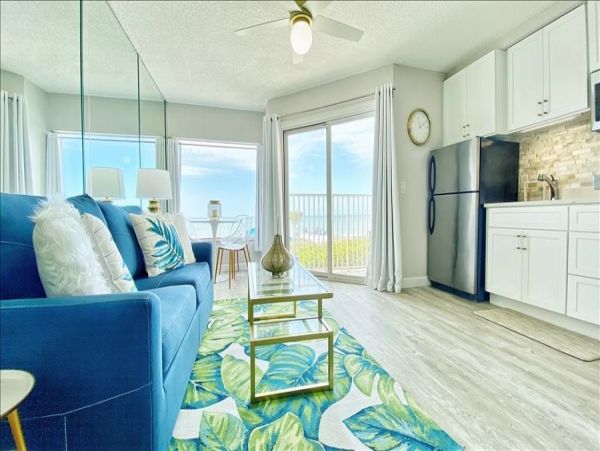 Gulf Front Belleair Vacation Condo One Bedroom