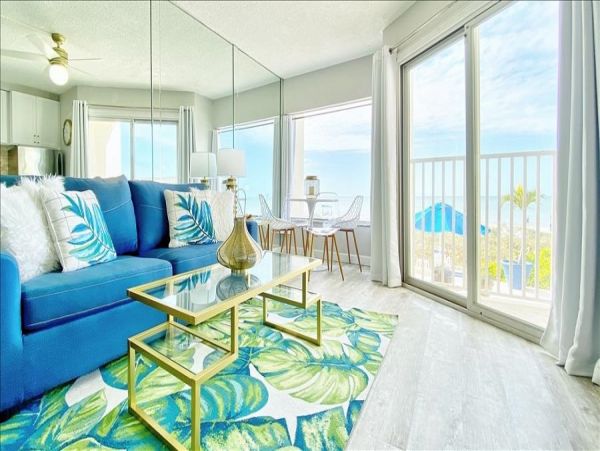 Gulf Front Belleair Vacation Condo One Bedroom