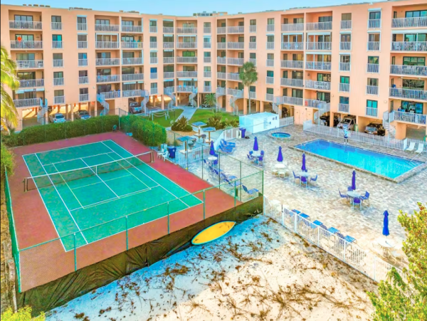 Lovely Oceanfront 3 Bedroom Vacation Condo - additional view, photo 4