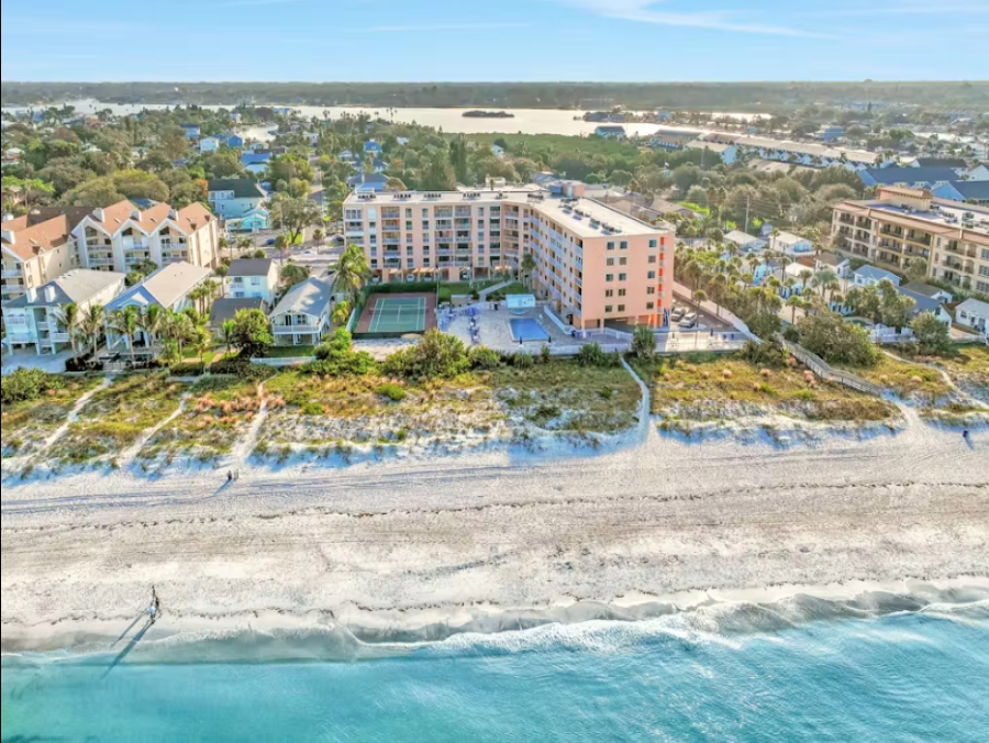 Lovely Oceanfront 3 Bedroom Vacation Condo