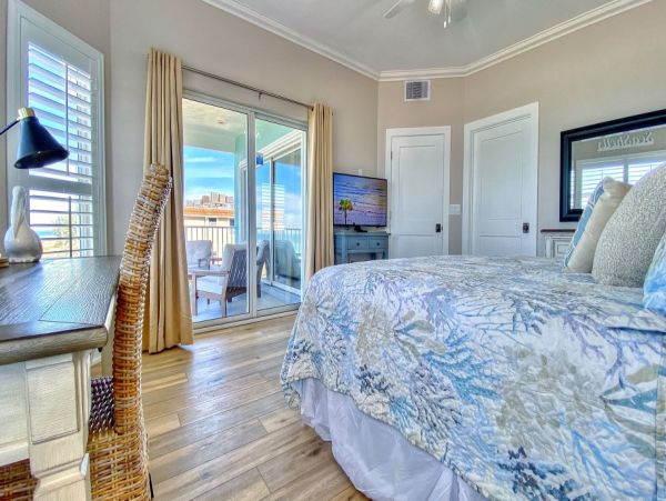Indian Rocks Beachfront Lovely
