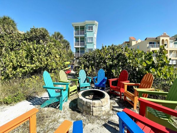 Indian Rocks Beachfront Lovely