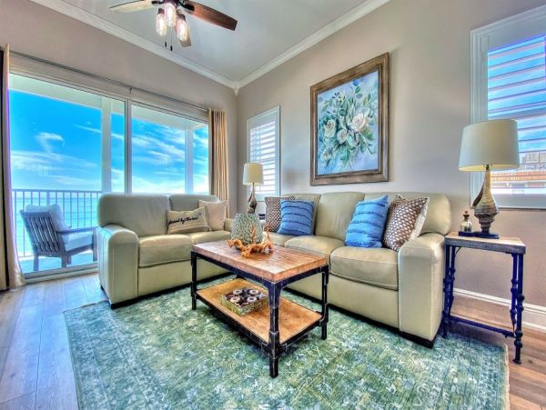 Indian Rocks Beachfront Lovely