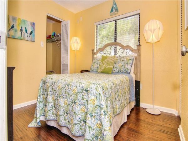Indian Rocks Indian Shores Condo 983431