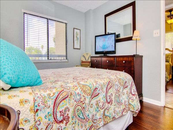 Indian Rocks Indian Shores Condo 983431