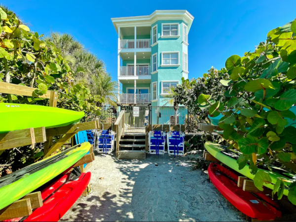 Indian Rocks Beach Condo with 3 Bedrooms