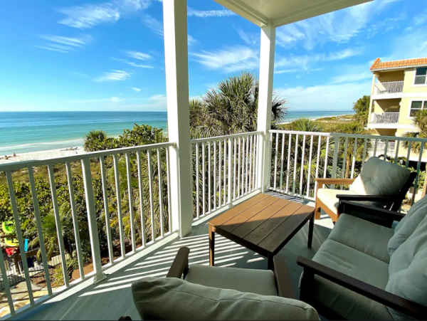 Indian Rocks Beach Condo with 3 Bedrooms