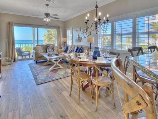 Beachfront Condo with 3 Bedrooms in Indian Rocks Beach