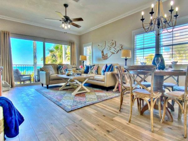 Beachfront Condo with 3 Bedrooms in Indian Rocks Beach