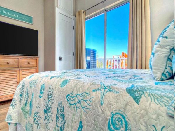 Beachfront Condo with 3 Bedrooms in Indian Rocks Beach