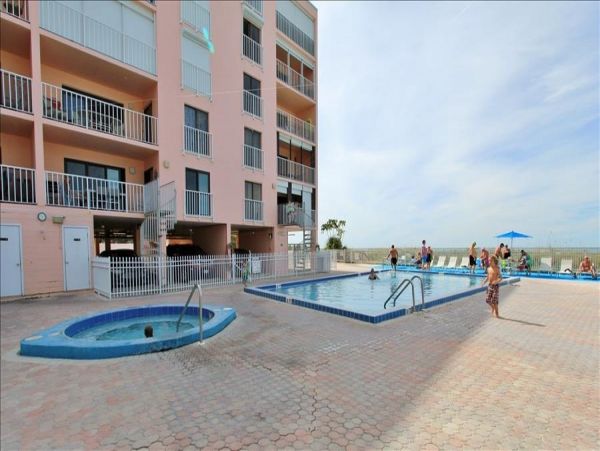 Beachfront 3 Bedroom Home in Central Indian Rocks Beach