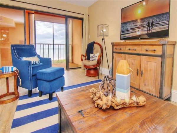 Beachfront 3 Bedroom Home in Central Indian Rocks Beach