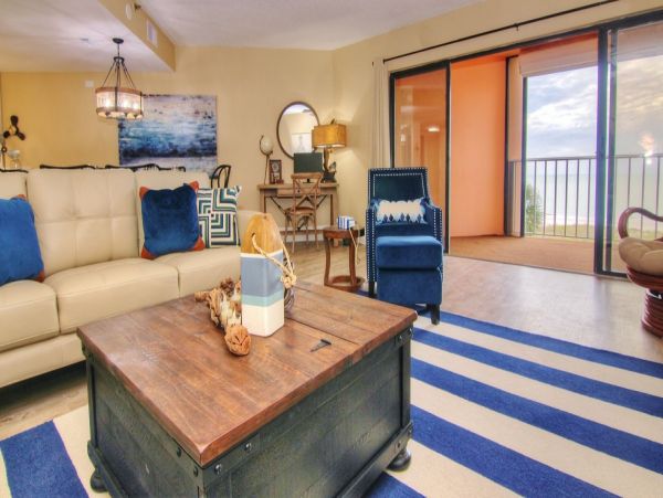 Beachfront 3 Bedroom Home in Central Indian Rocks Beach