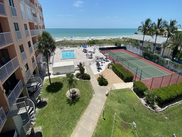 Beachfront 3 Bedroom Home in Central Indian Rocks Beach