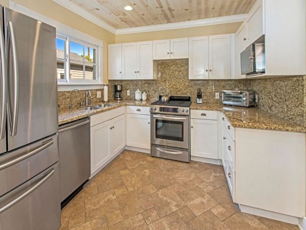 Santa Barbara Vacation Rental Sleeps Six Guests