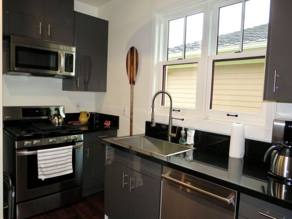 Three Bedrooms Walk to Beach Vacation Home in Santa Barbara
