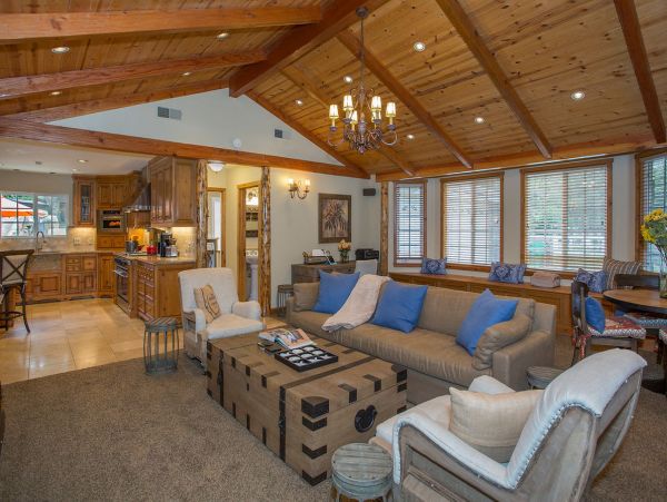 Santa Ynez Luxury Four Bedroom Home Pool & Spa Sleeps 8